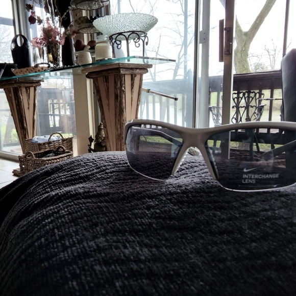 Nike Adrenaline Men's Max Polarized Sunglasses Bla - Picture 1 of 2